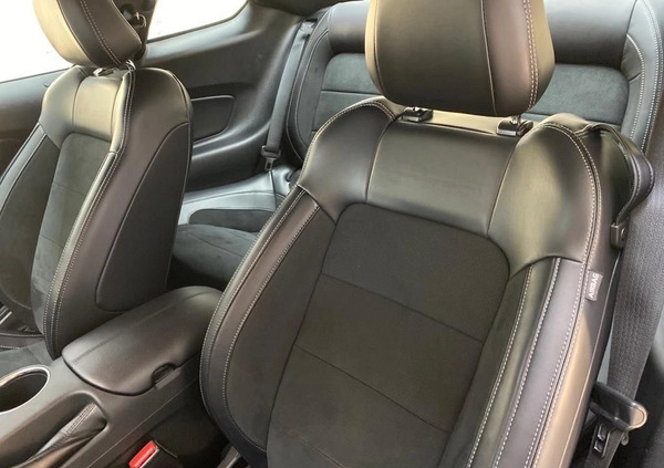 Ford Mustang cena 245000 przebieg: 64000, rok produkcji 2016 z Żabno małe 232